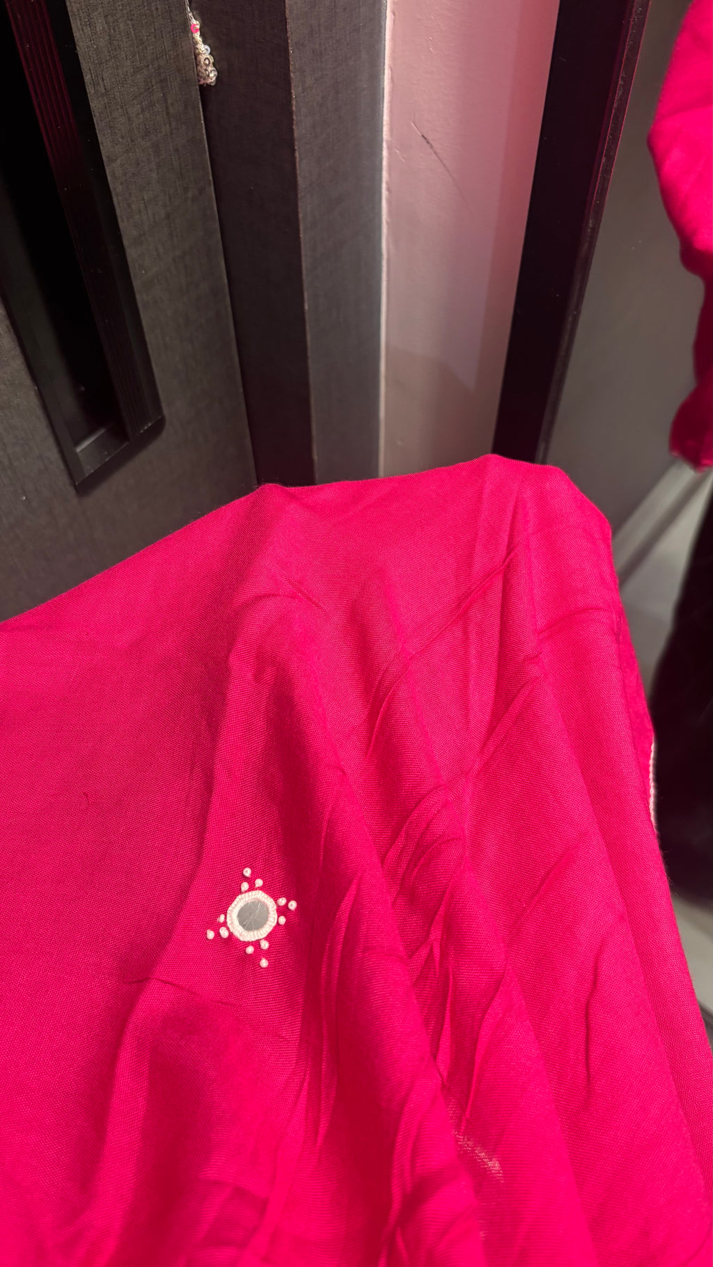 Basic Embroidered Magenta