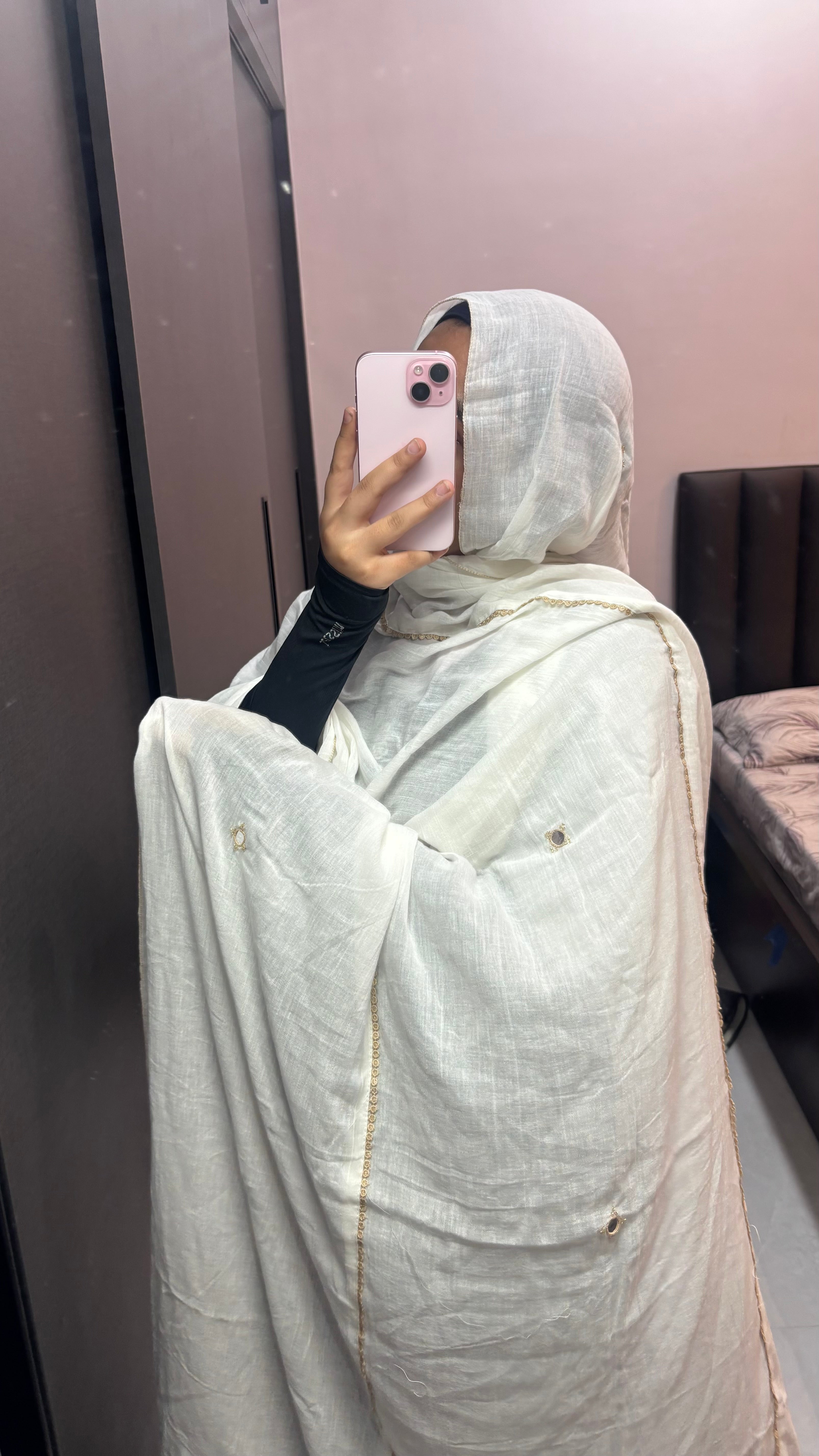 Off White & Beige Designer Embroidered Handwork Dupatta