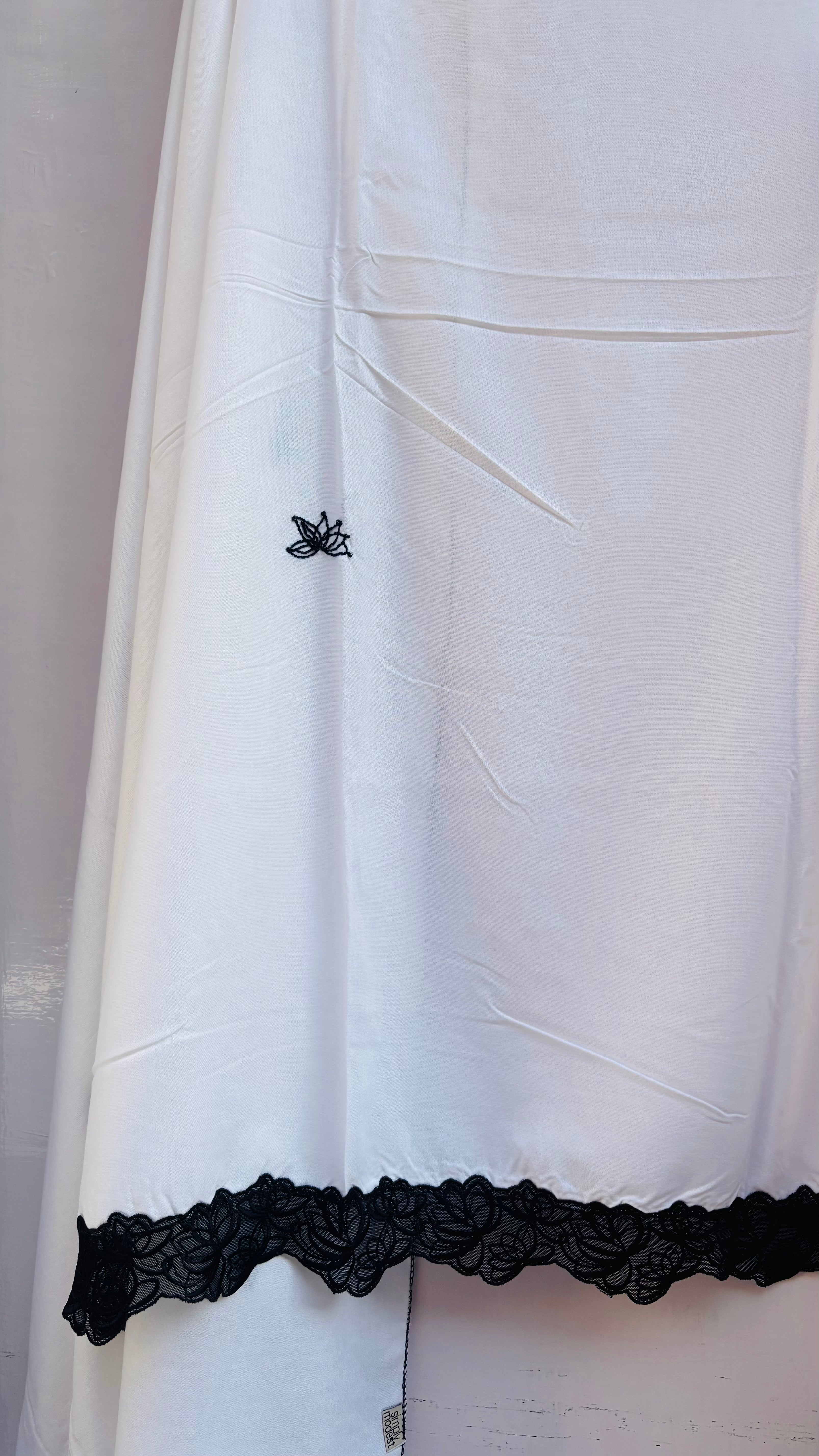 Pakistani Embroidered Dupatta, Black & white