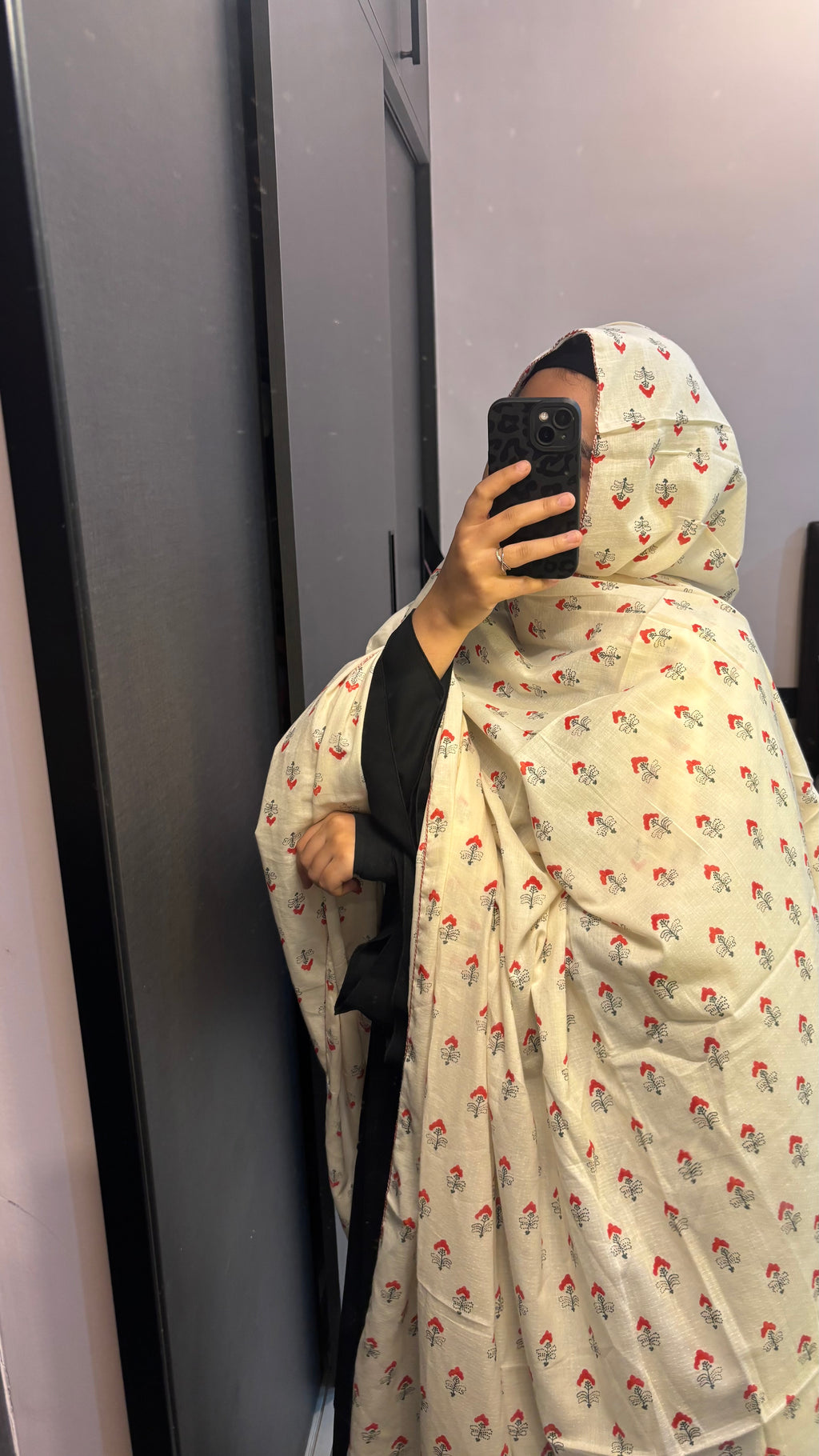 Off White Minimal Print Big Dupatta/Chadar