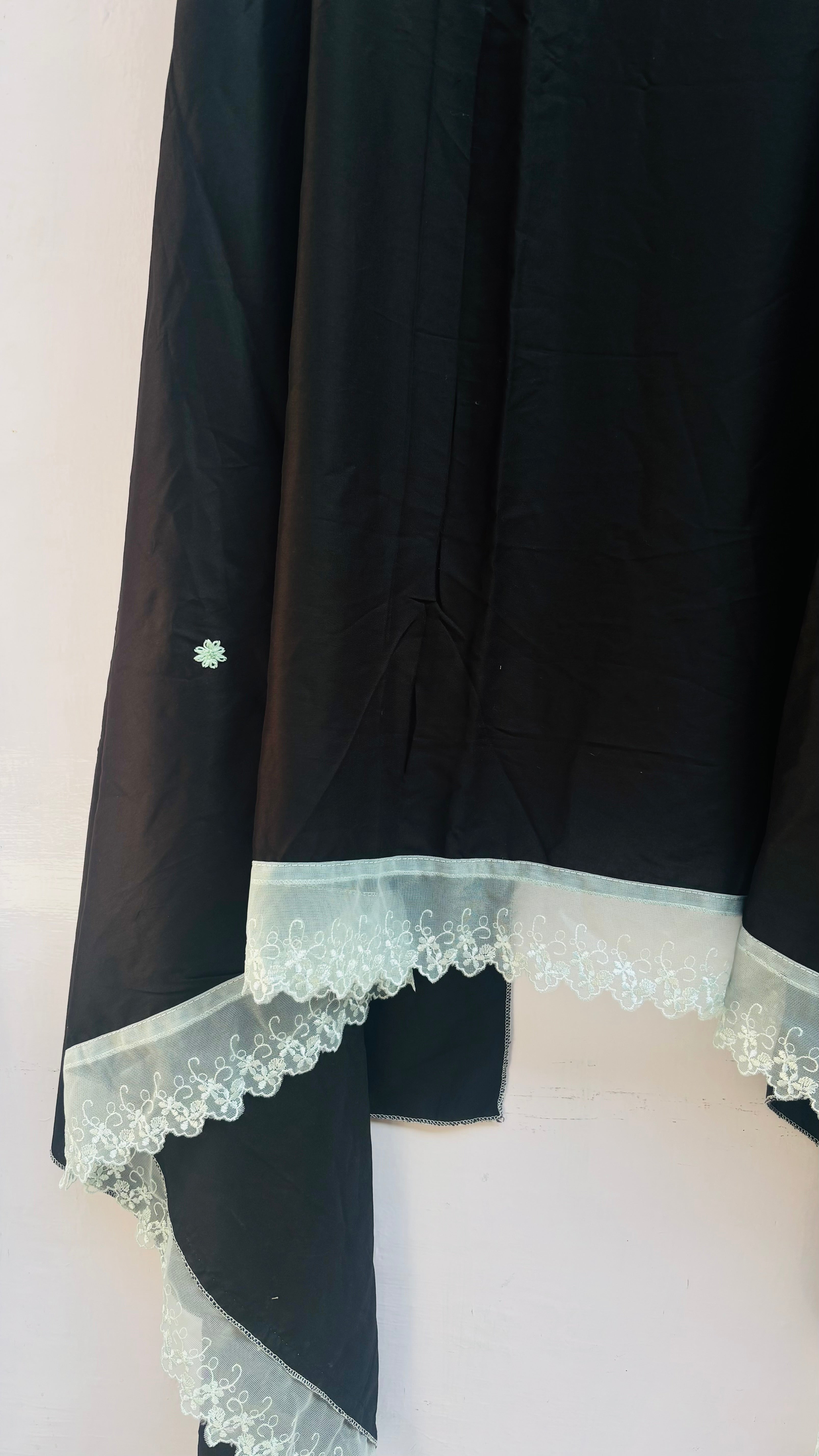 Embroidered black dupatta with green lace & floral booti