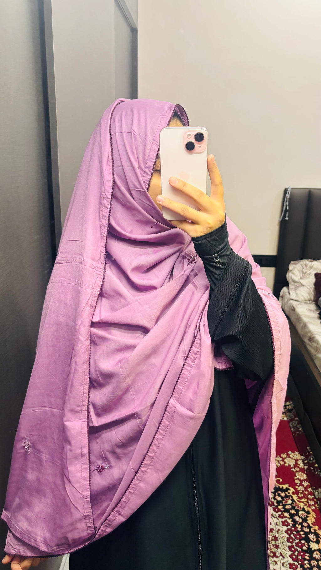 Minimal Embroidered lace dupatta - 2.25 x 1.2 metres