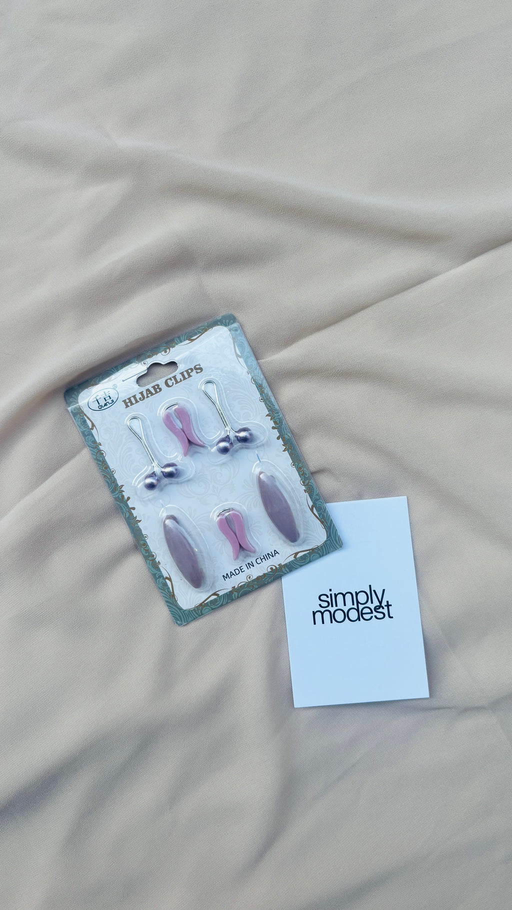 Hijab pins set