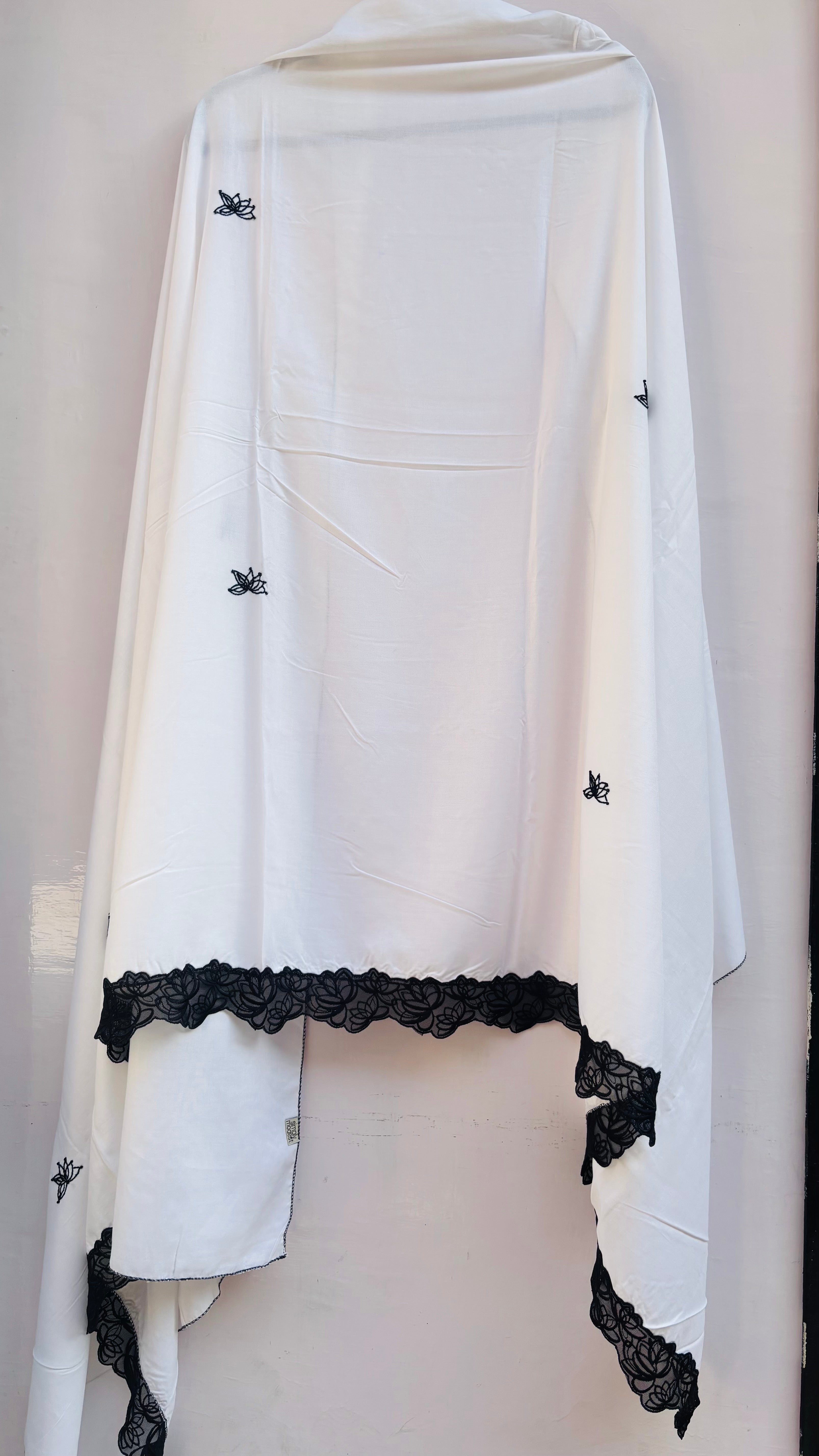Pakistani Embroidered Dupatta, Black & white