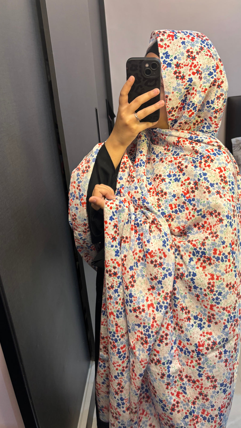 Pretty Minimal Floral Dupatta - different sizes available