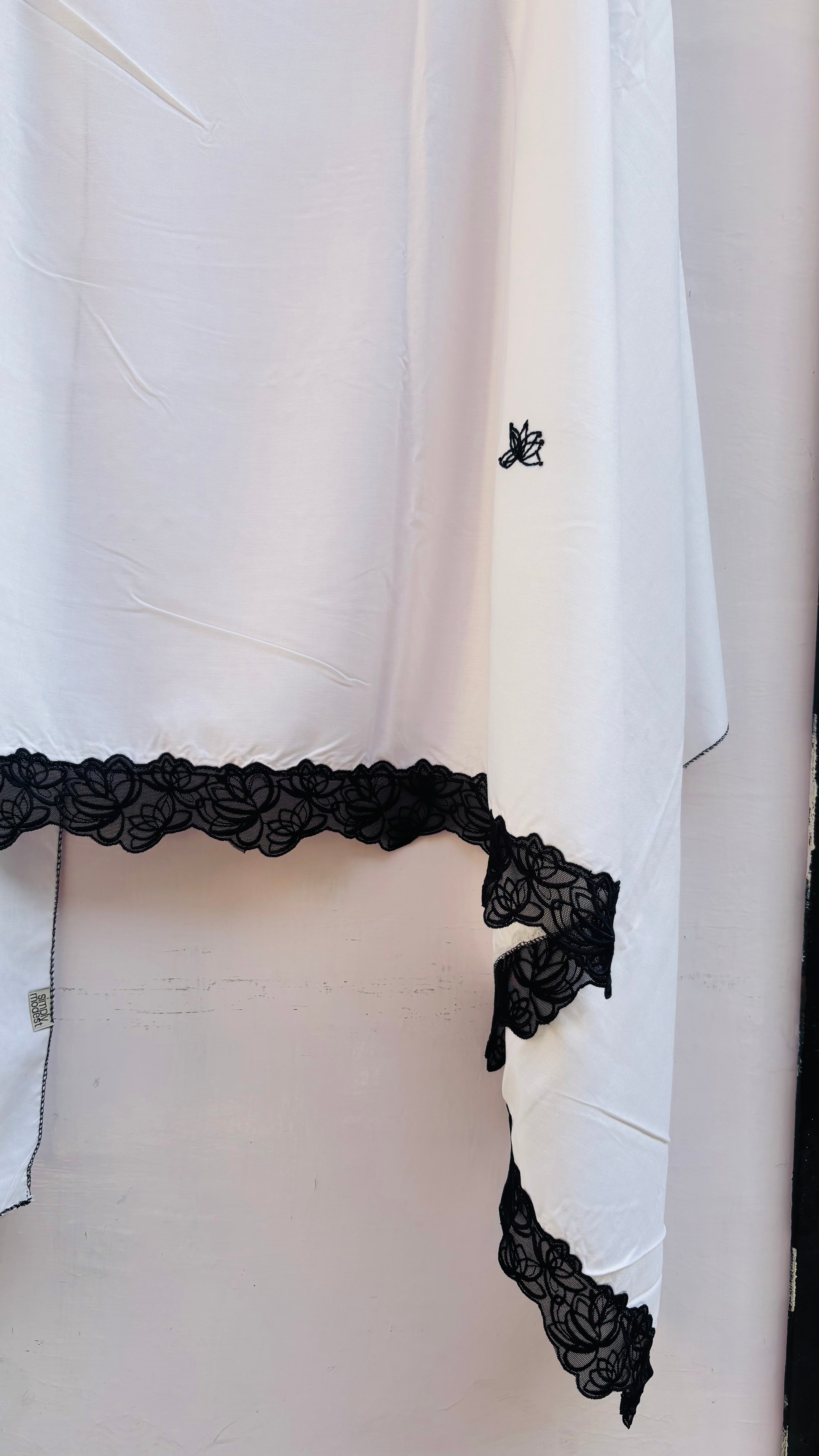 Pakistani Embroidered Dupatta, Black & white