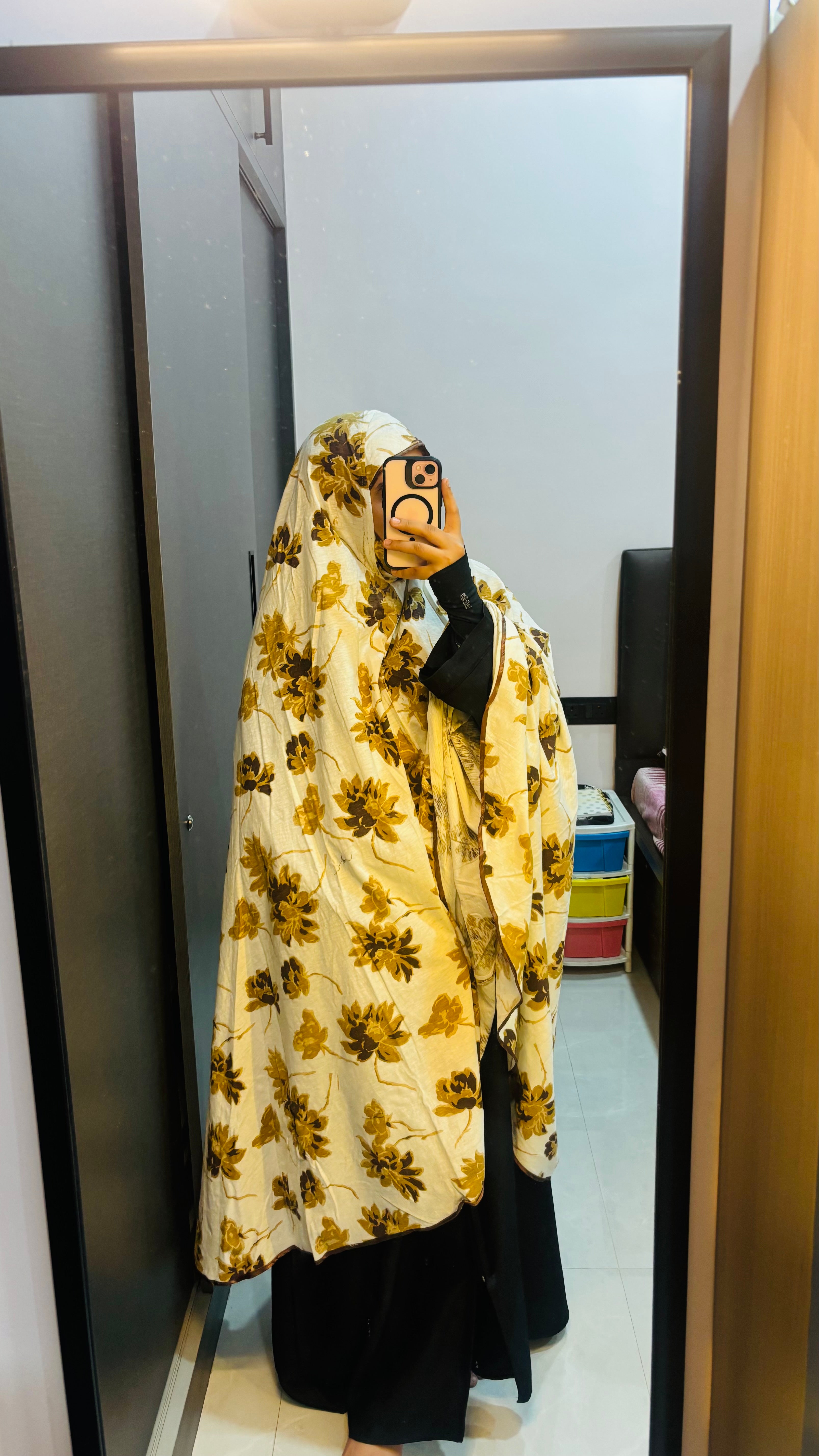 Extra Long printed white cotton Hosiery Khimar