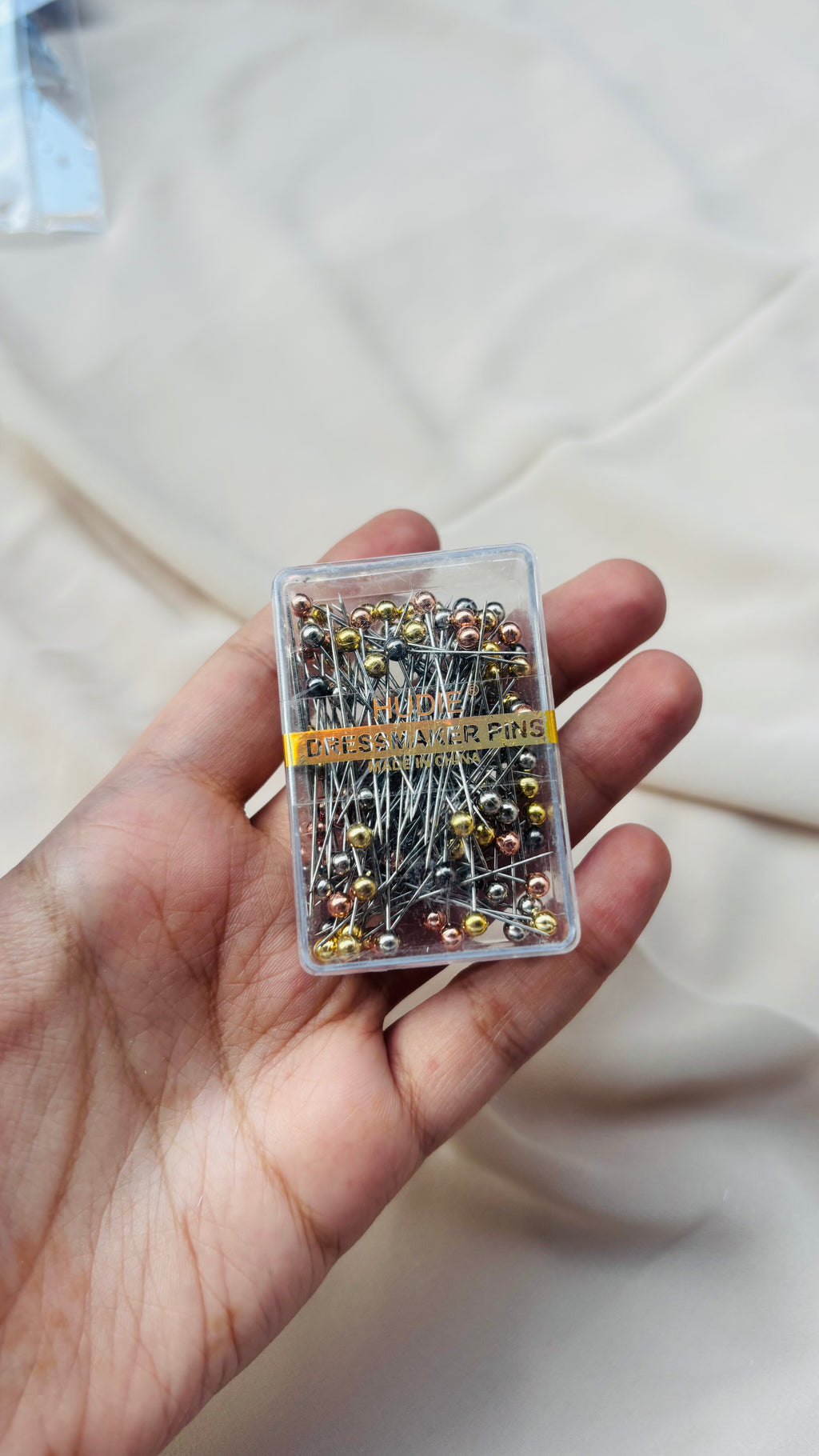 Metallic Hijab ball pin box
