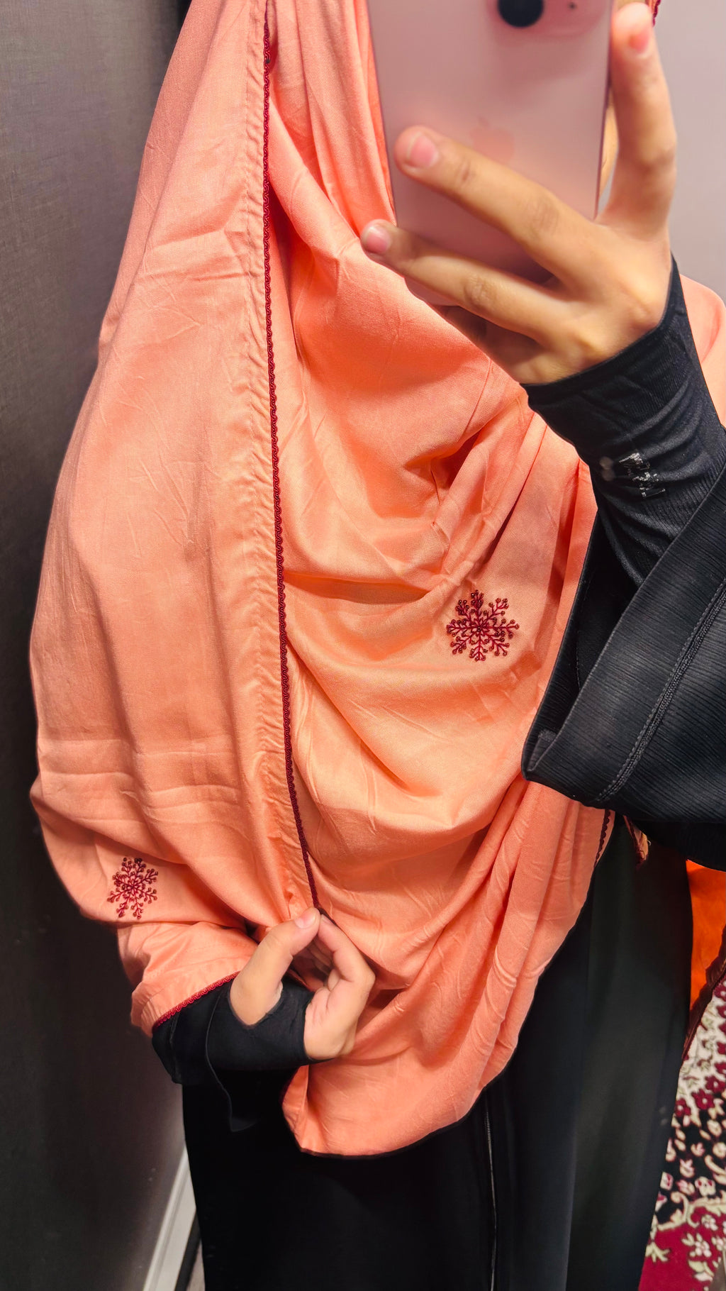 Embroidered snowflakes dupatta