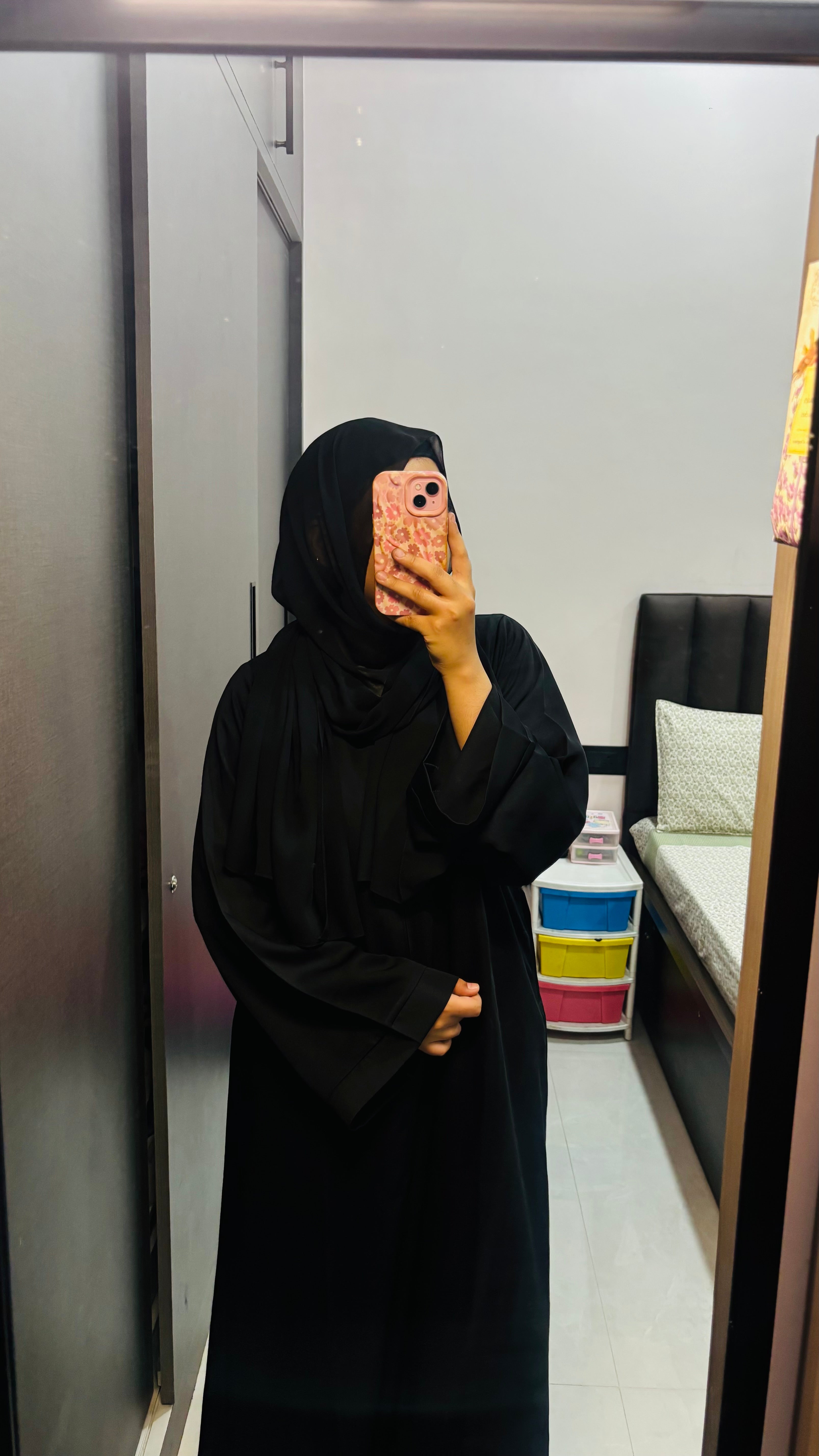 Imported Nida Basic Abaya - Front Closed