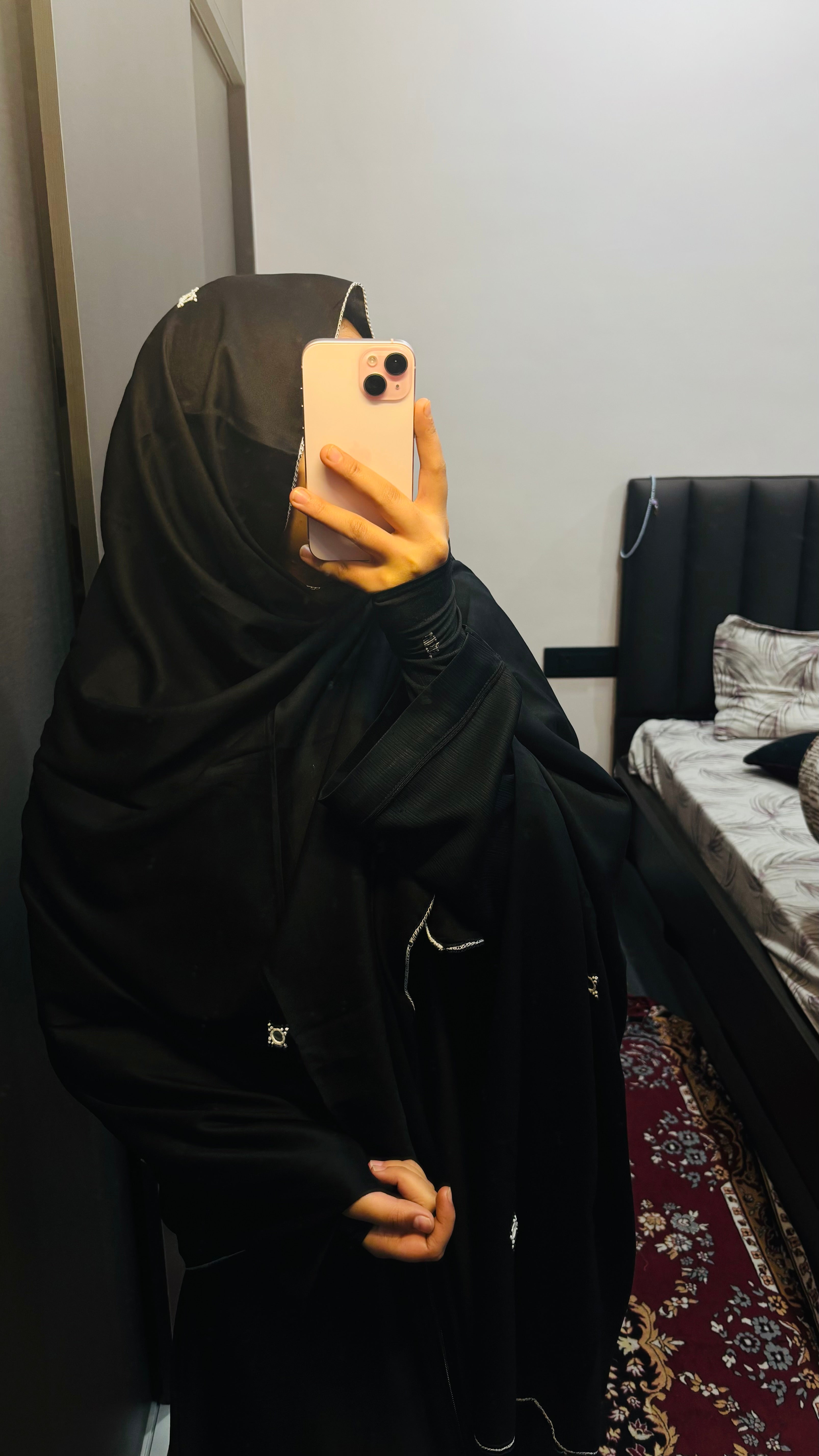 Basic Embroidered dupatta - Black