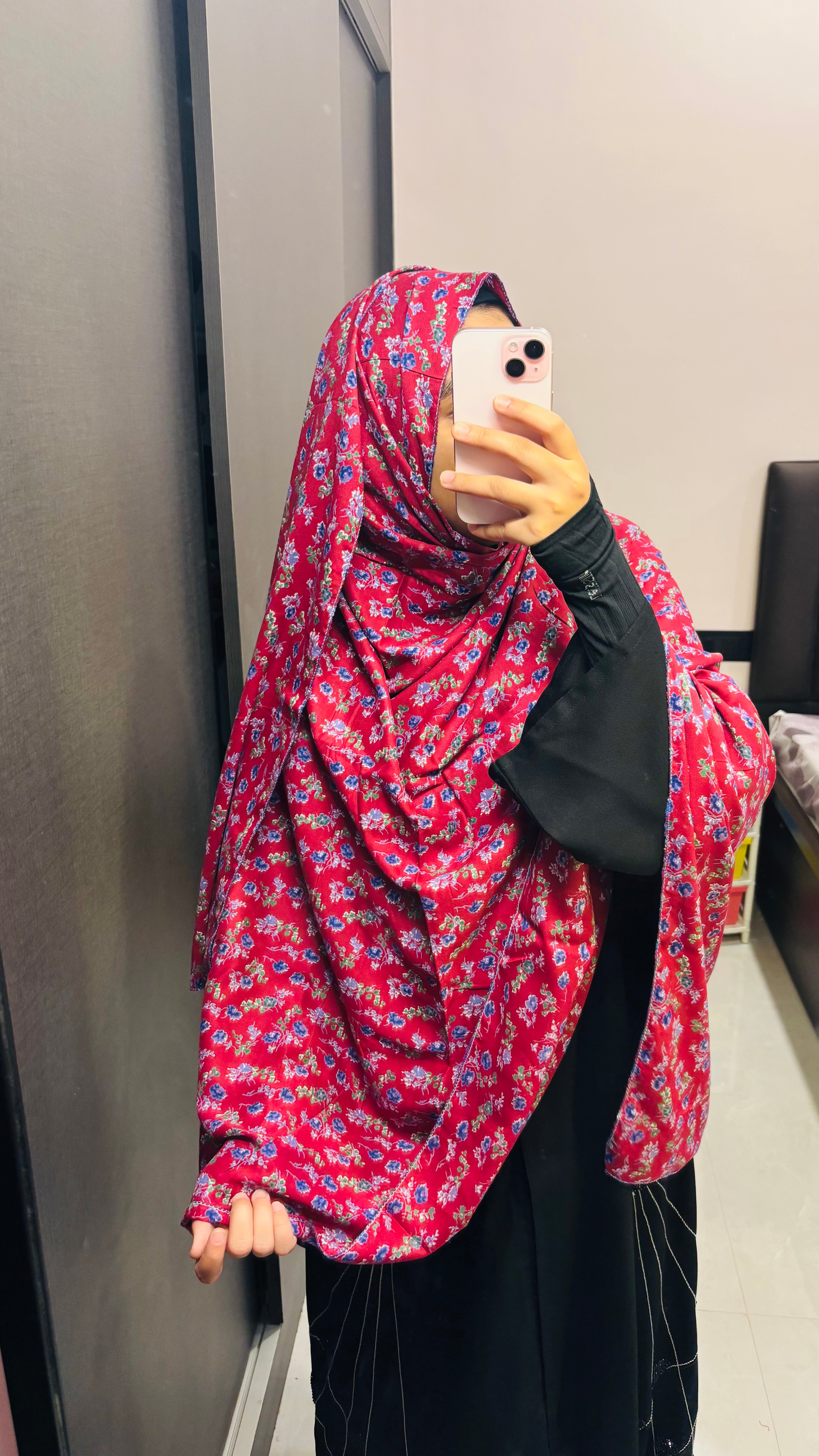 Minimal Floral Print Dupatta