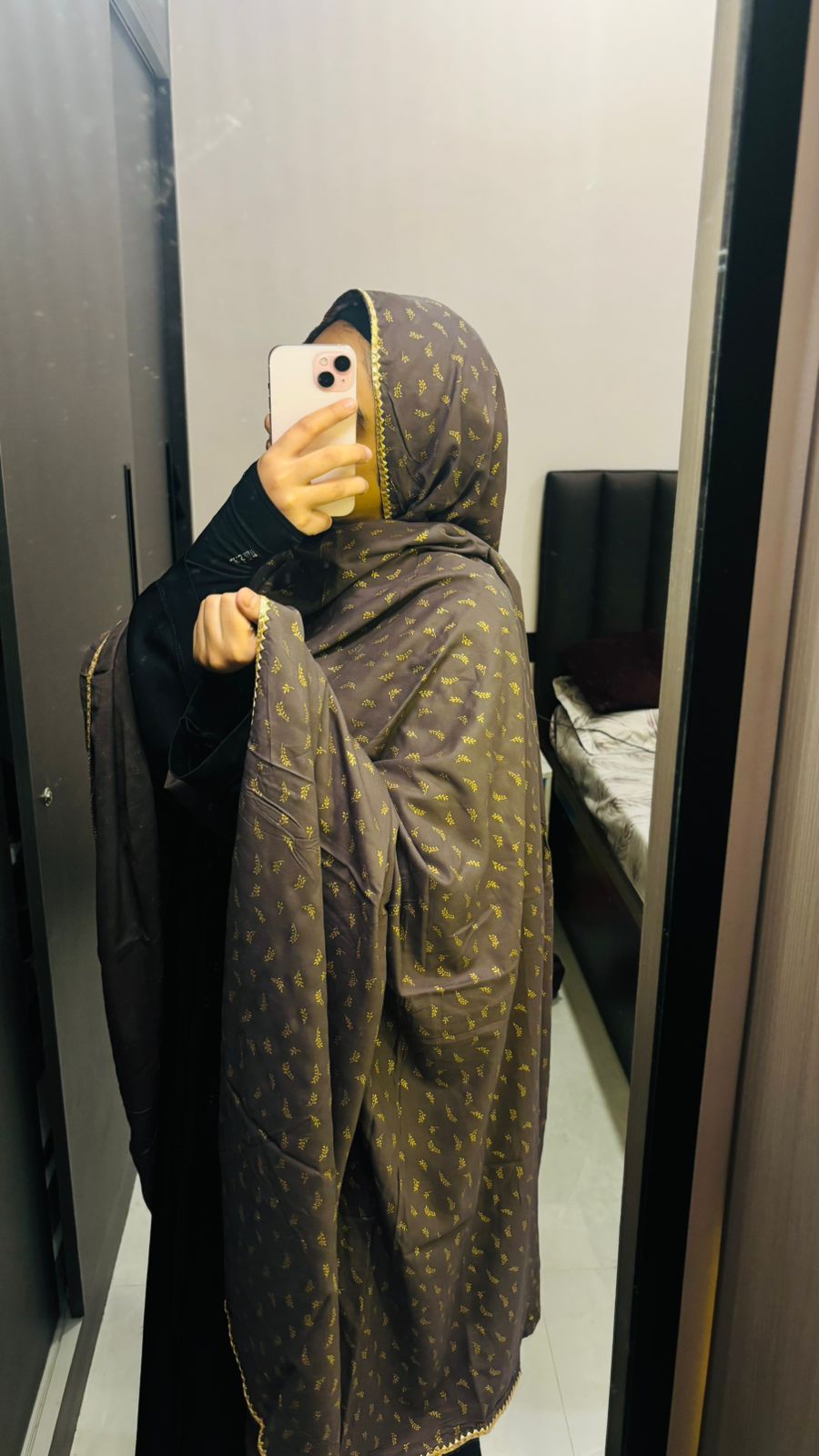 Mirgan Lace chadar