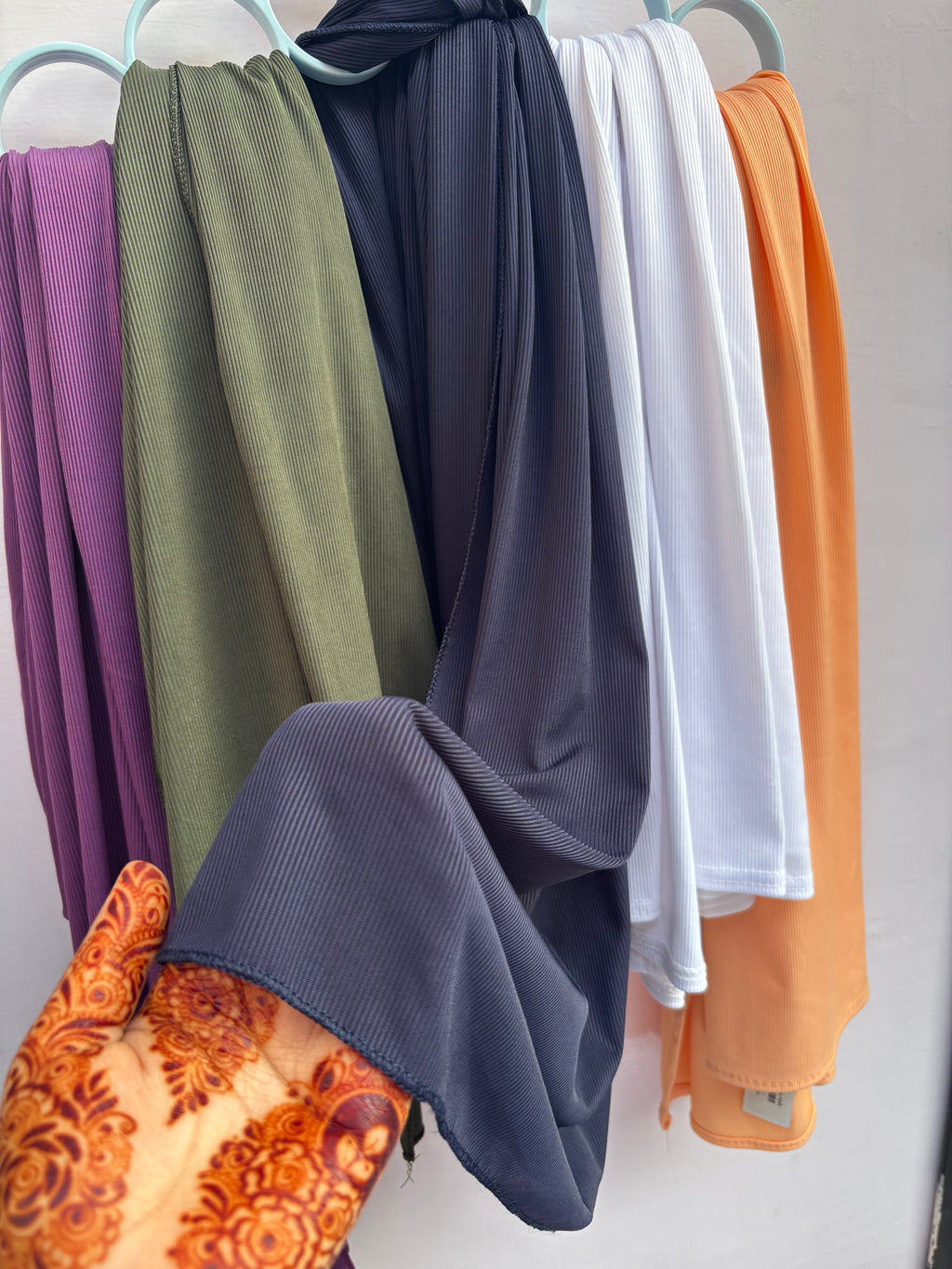 Lining jersey hijabs